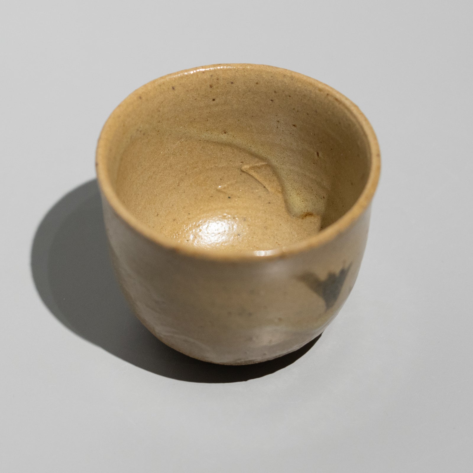 安永頼山 / 絵唐津酒呑（一点物） – HULS GALLERY TOKYO | 現代工芸