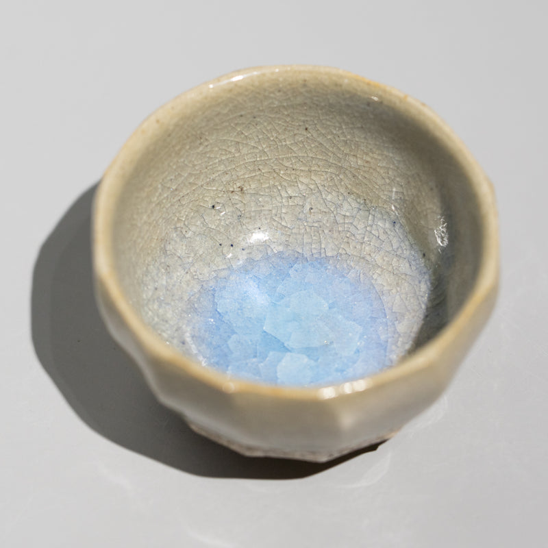 松林豊斎 / 酒呑 月白釉銀彩（一点物） – HULS GALLERY TOKYO | 現代