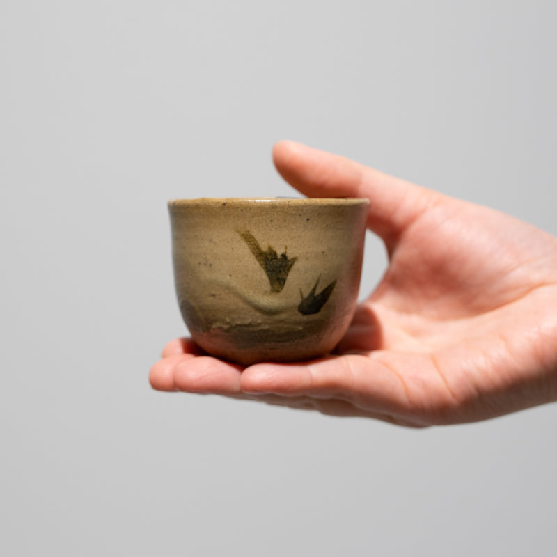 安永頼山 / 絵唐津酒呑（一点物） – HULS GALLERY TOKYO | 現代工芸