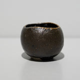 <tc>Ryotaro Kato / Seto-guro Style Sake cup</tc>