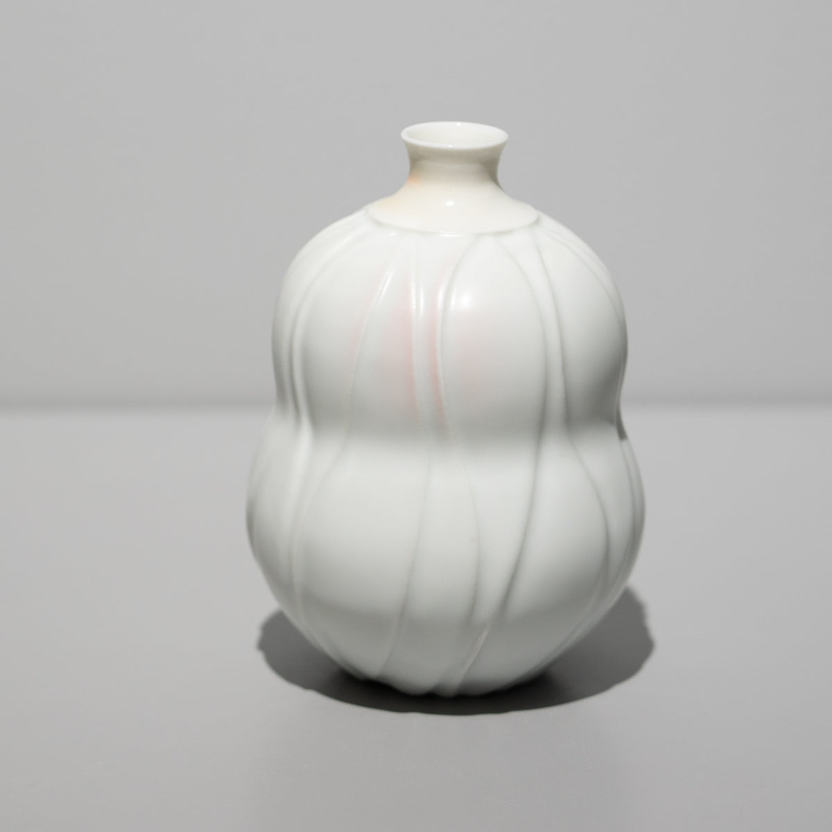 Flower Vases – HULS GALLERY TOKYO | 現代工芸ギャラリー