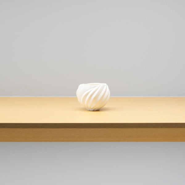 <tc><!-- x-tinymce/html -->Nami Takahashi / White Sake Cup</tc>