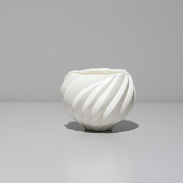 <tc><!-- x-tinymce/html -->Nami Takahashi / White Sake Cup</tc>