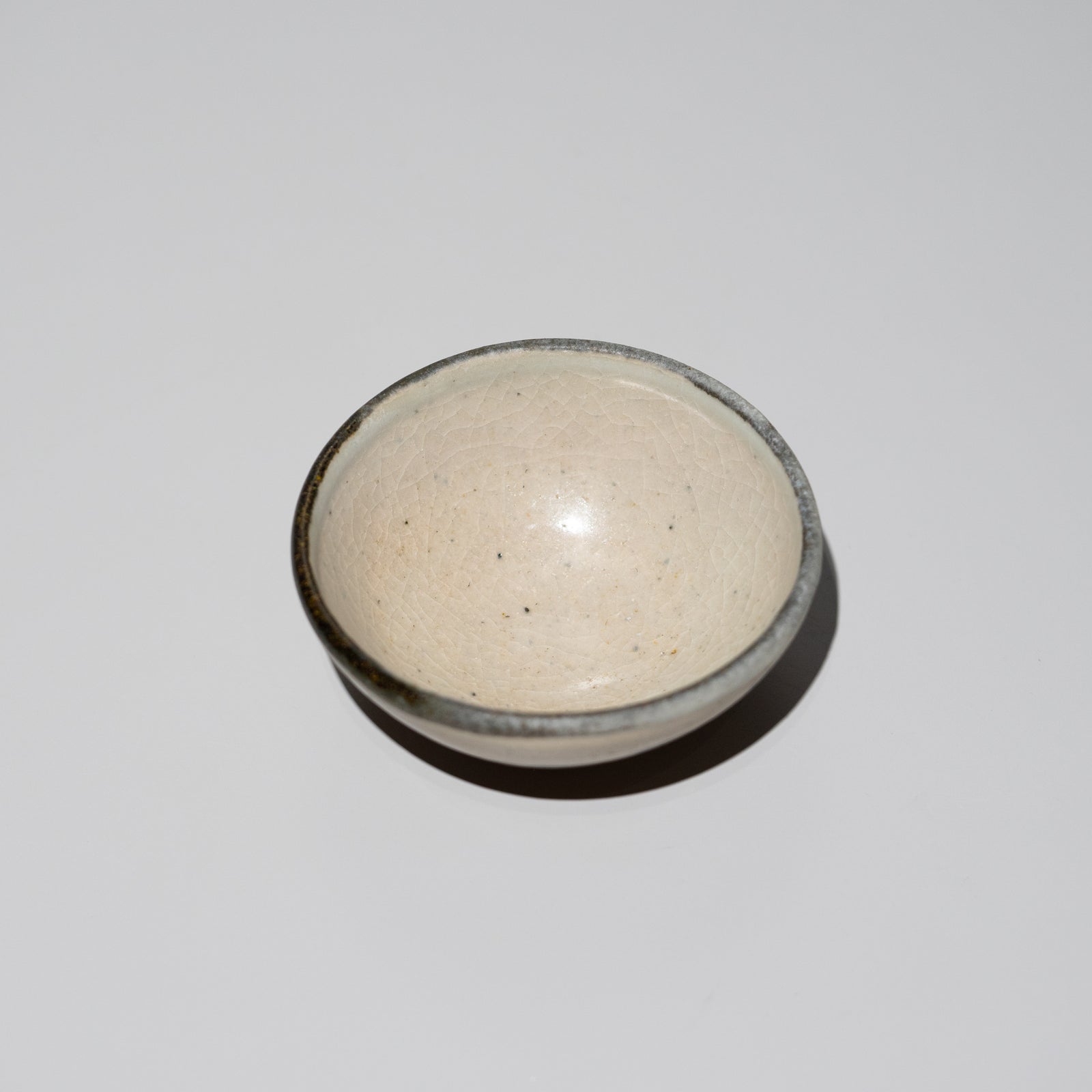 中里健太 / 皮鯨ぐい呑（一点物） – HULS GALLERY TOKYO | 現代工芸