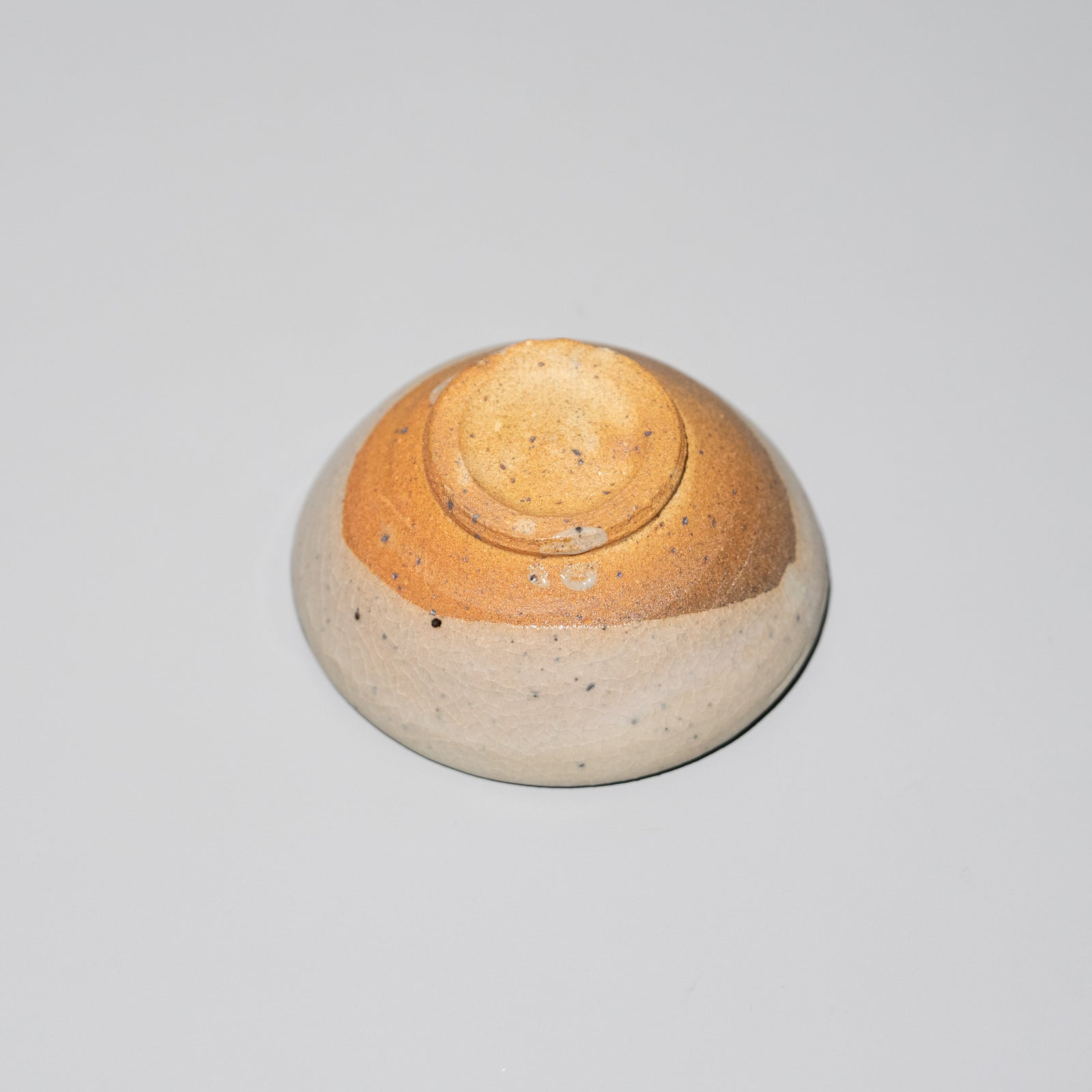 中里健太 / 皮鯨ぐい呑（一点物） – HULS GALLERY TOKYO | 現代工芸