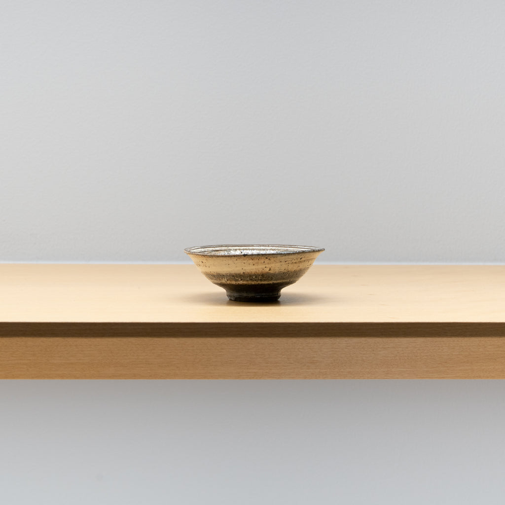 中里太亀 / 三島ぐい呑（一点物） – HULS GALLERY TOKYO | 現代工芸