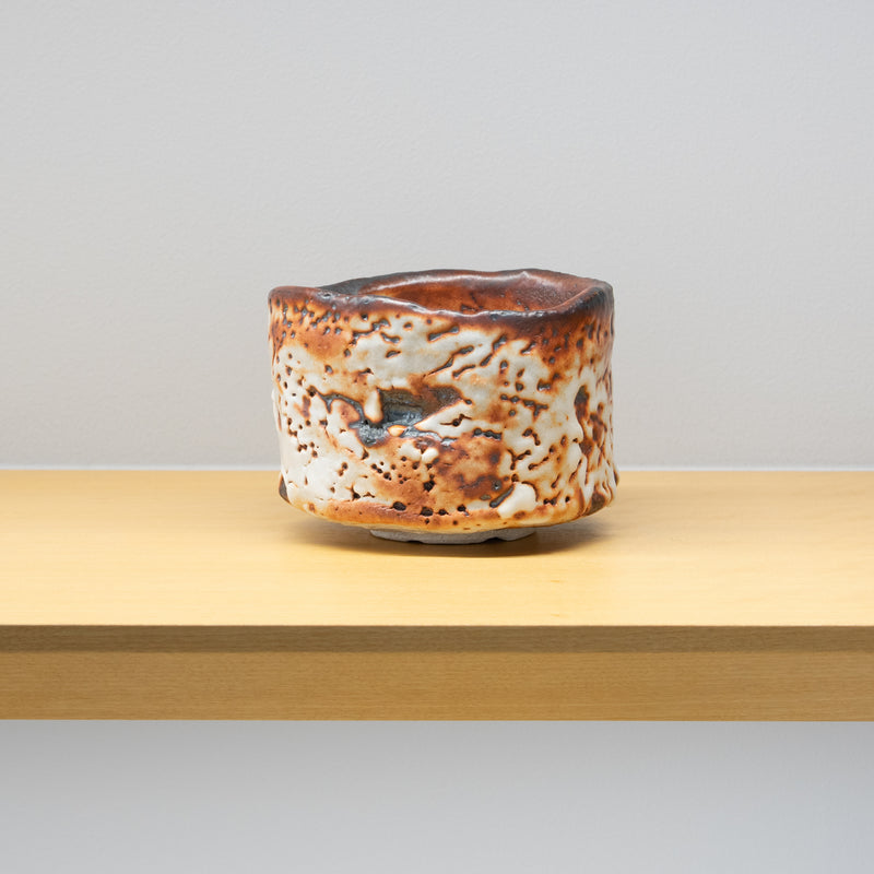 鼠志野茶盌　加藤 亮太郎 加藤亮太郎 / 鼠志野茶碗（一点物） – HULS GALLERY TOKYO | 現代工芸