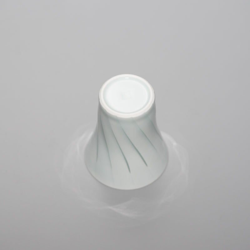 <tc>Hiroshi Taruta / Hosohai Cup - Light Vortex</tc>