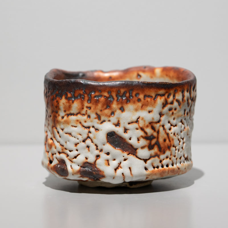 加藤亮太郎 / 鼠志野茶碗（一点物） – HULS GALLERY TOKYO | 現代工芸
