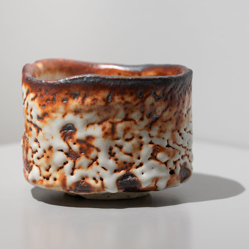 加藤亮太郎 / 鼠志野茶碗（一点物） – HULS GALLERY TOKYO | 現代工芸