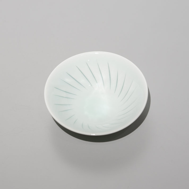 <tc>Hiroshi Taruta / Sake Cup - Light Vortex</tc>