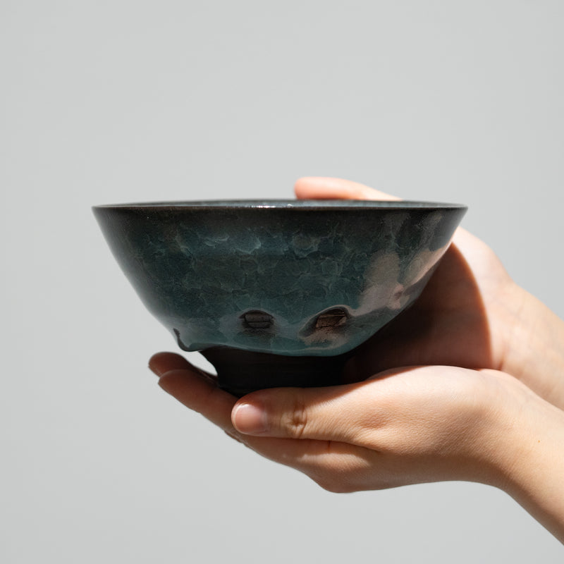 今泉毅　青瓷　ぐい呑　未使用 今泉毅 / 翠青瓷茶碗（一点物） – HULS GALLERY TOKYO | 現代工芸