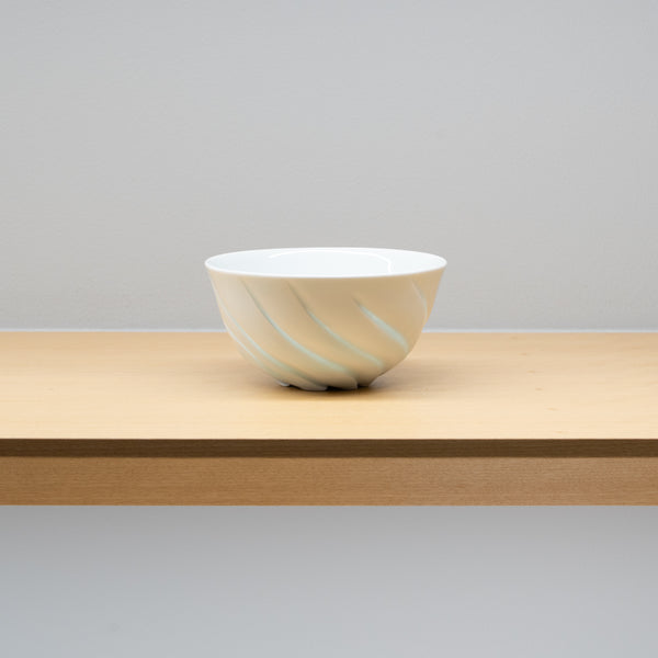 樽田裕史 / 光纏ウ 抹茶碗 逆捻り（一点物）