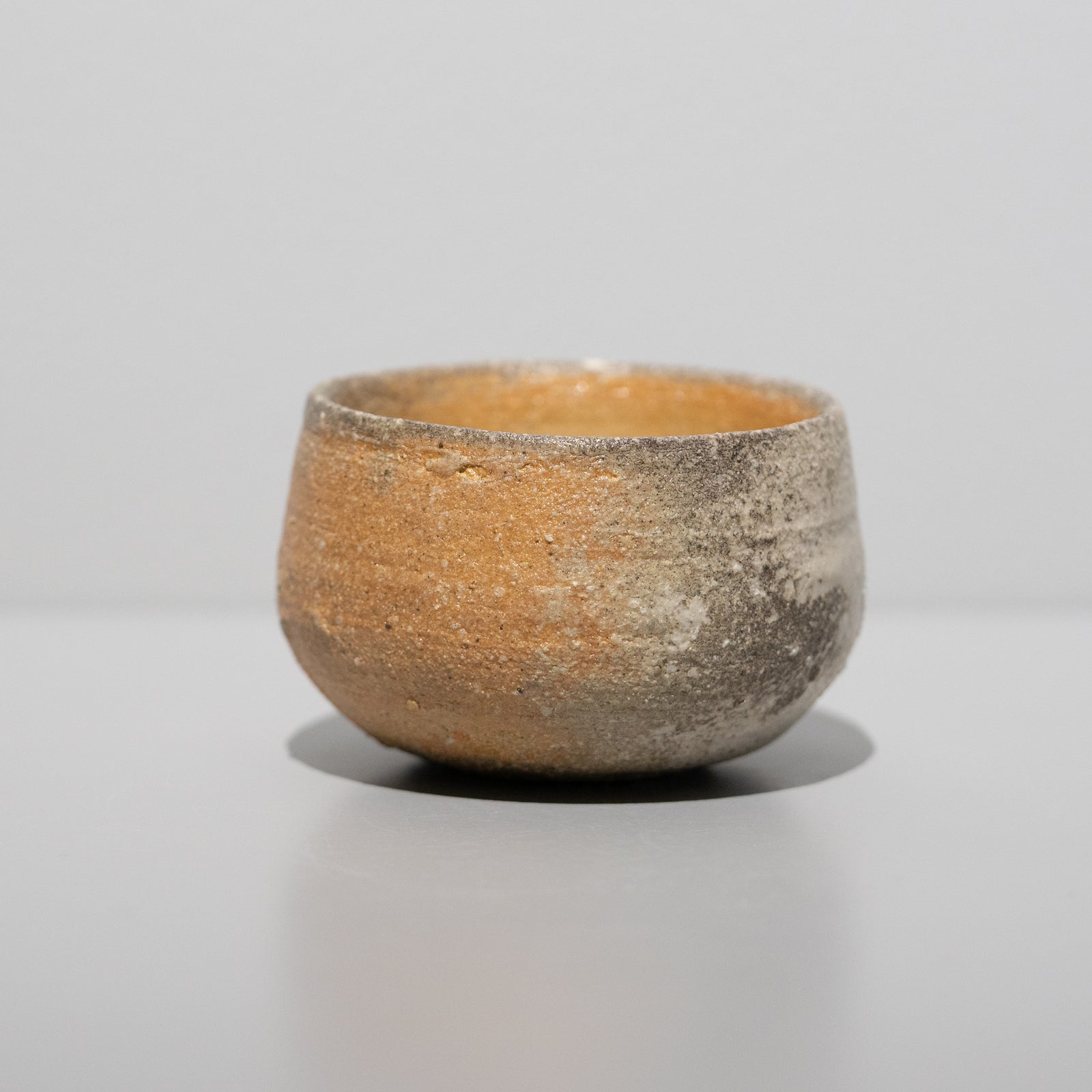 谷穹 / 信楽 旅茶碗（一点物） – HULS GALLERY TOKYO | 現代工芸