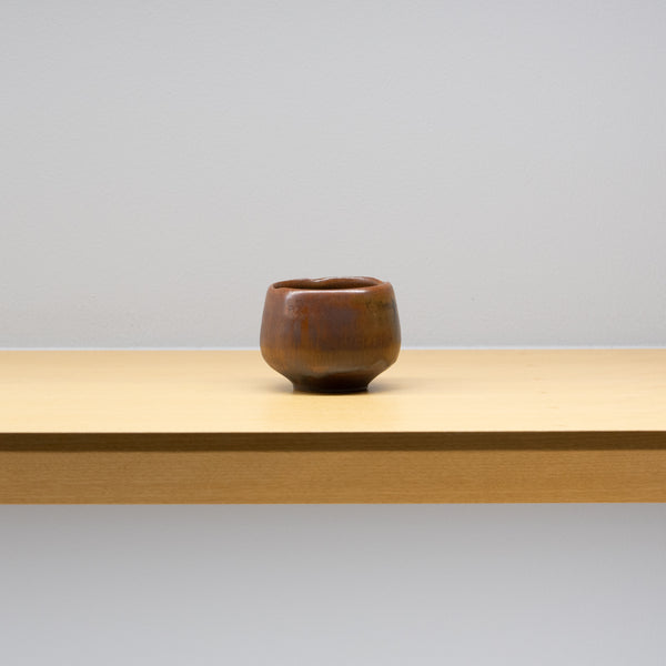 <tc>Takao Tahara / Iron Glaze Sake Cup</tc>