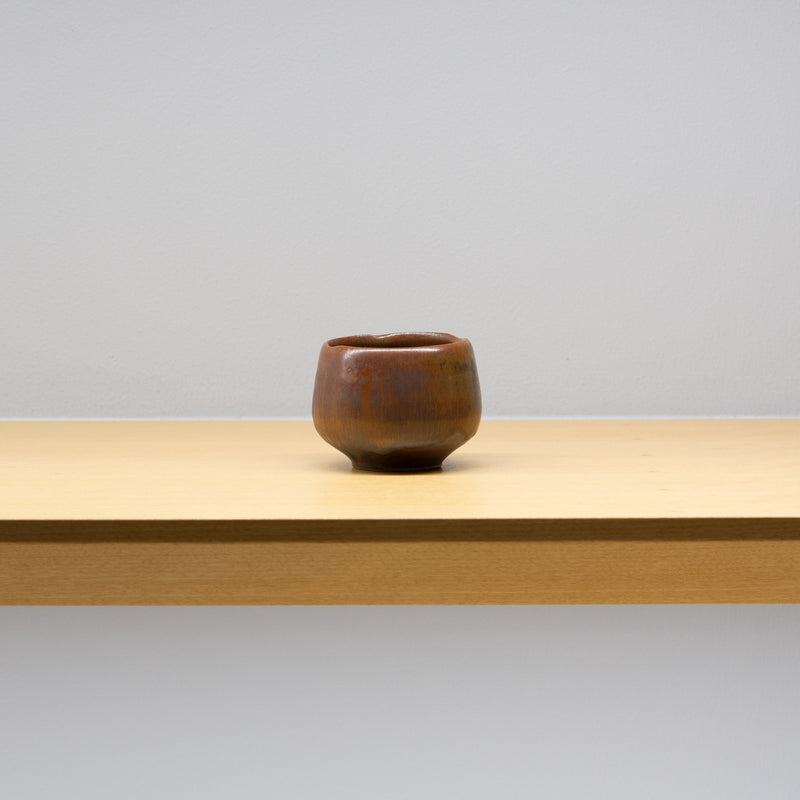 <tc>Takao Tahara / Iron Glaze Sake Cup</tc>