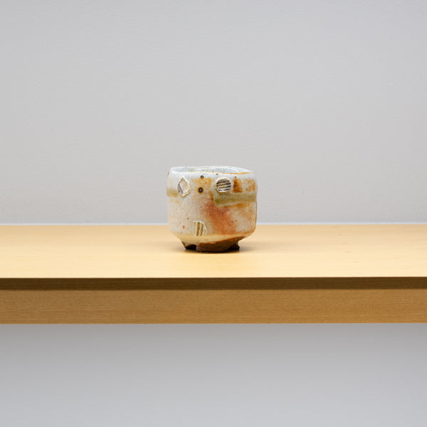 <transcy>Takashi Baba / Shino Sake Cup</transcy>