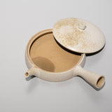 <tc>Seiji Ito / White Flat Teapot (M) with Oyster Shell Powder</tc>