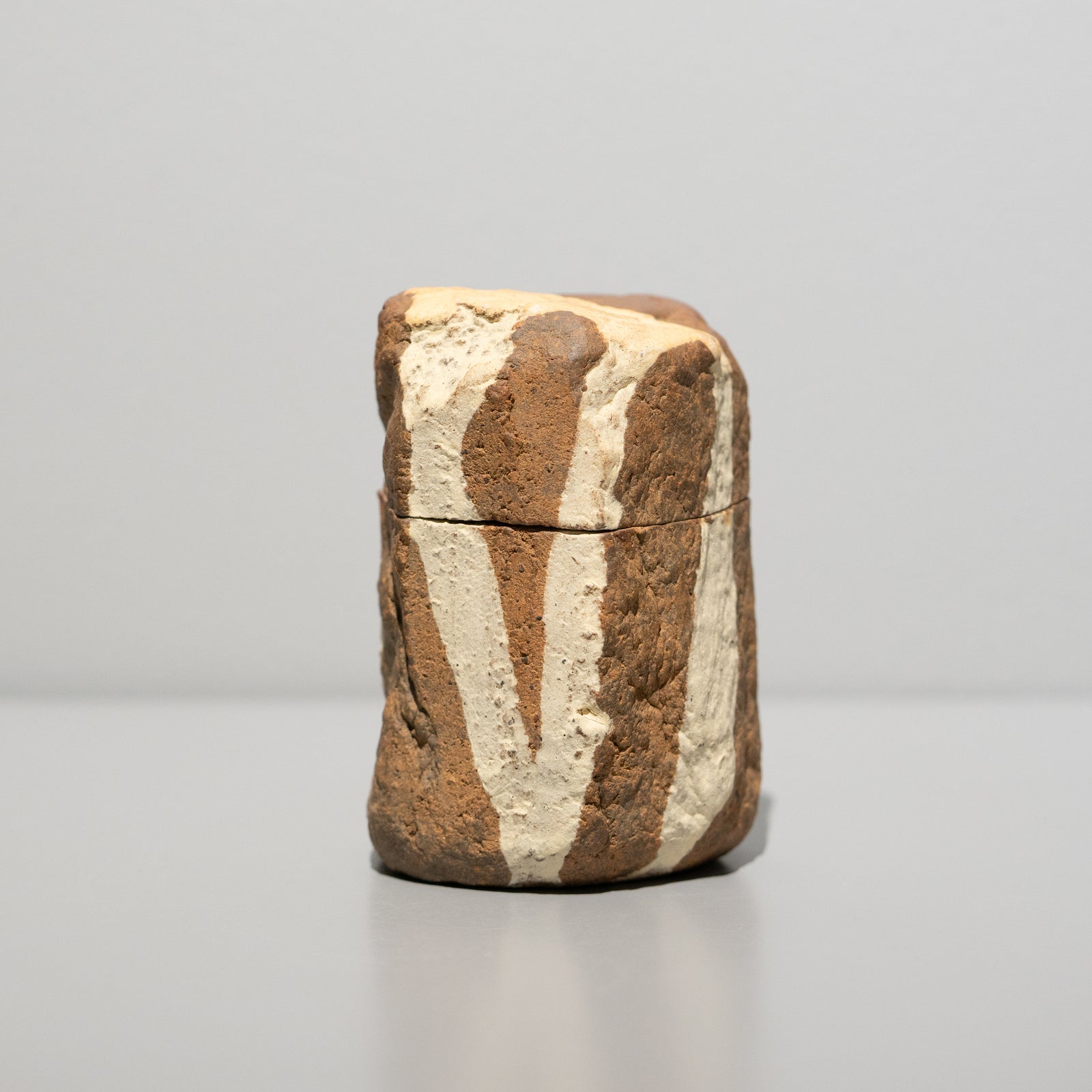 坂倉正紘 / 石くれ茶器（一点物） – HULS GALLERY TOKYO | 現代