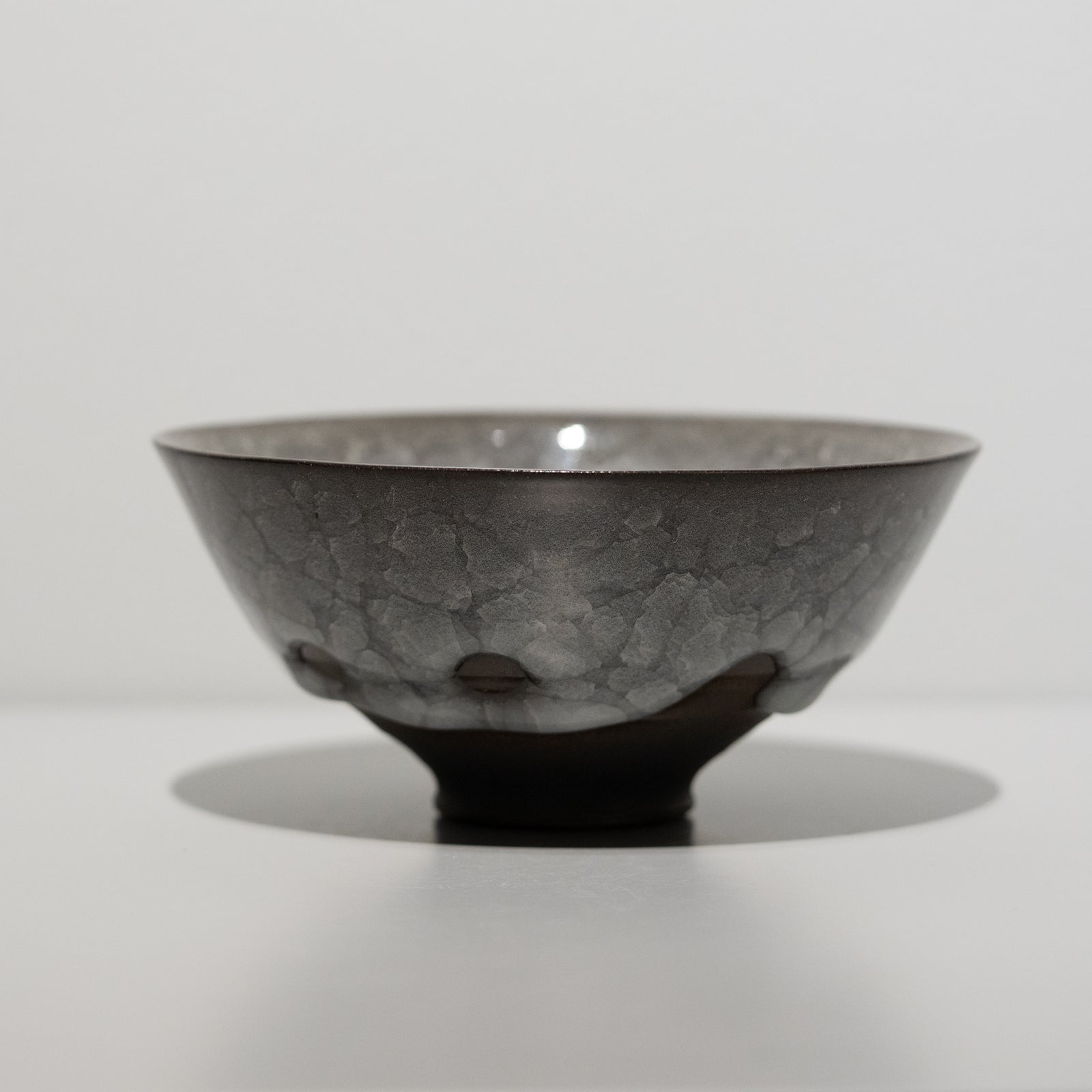 【新品未使用品】今泉毅作　氷裂文茶碗 今泉毅 / 窯変天目茶碗（一点物） – HULS GALLERY TOKYO | 現代