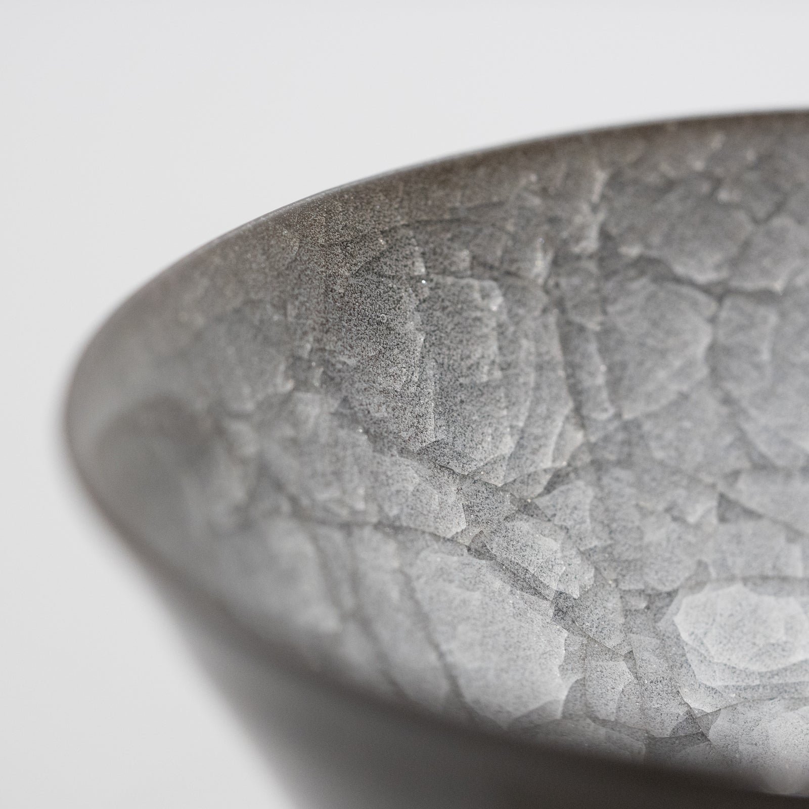 今泉毅 / 氷裂文茶碗（一点物） – HULS GALLERY TOKYO | 現代