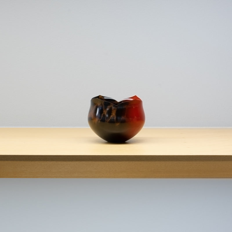 <tc>Eiko Tanaka / Akebono (Flower Shaped Bowl)</tc>