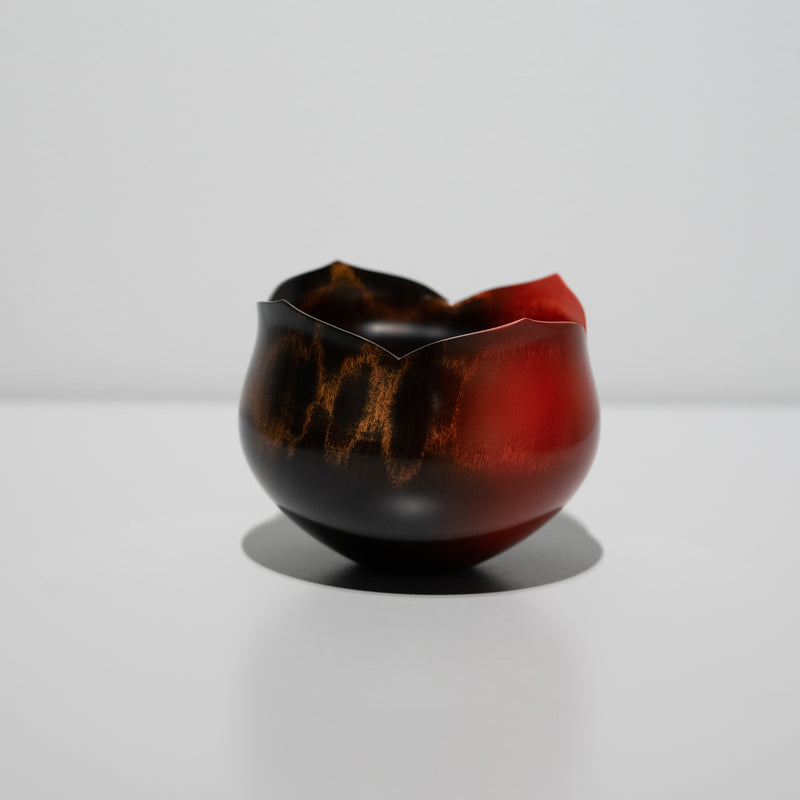 <tc>Eiko Tanaka / Akebono (Flower Shaped Bowl)</tc>