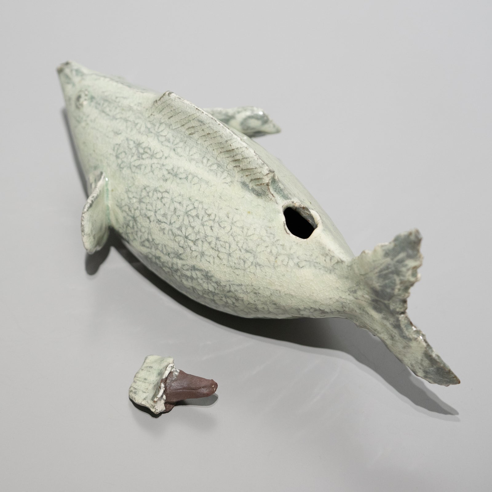 鈴木大弓 / 三島魚注器（一点物） – HULS GALLERY TOKYO | 現代工芸
