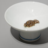 <tc>Swimming Turtle Flat Sake Cup</tc>