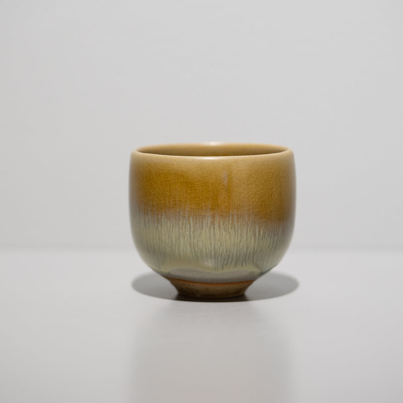 <tc>Takao Tahara / Greenish White Glaze Sake Cup</tc>