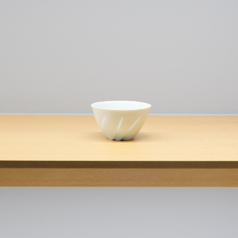 <tc>Hiroshi Taruta / Tea Cup - Dressed in the Light</tc>