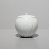 <tc>Hiroshi Taruta / Swayed Carving Container</tc>