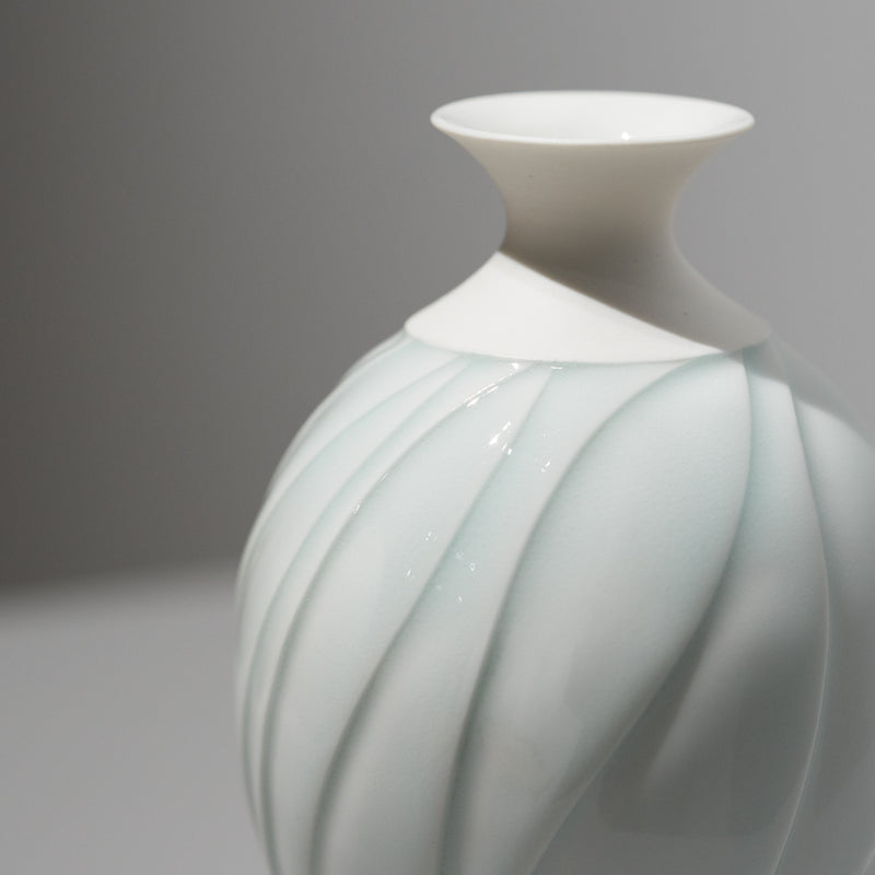 <tc>Hiroshi Taruta / Flower Vase - Tsubomi</tc>