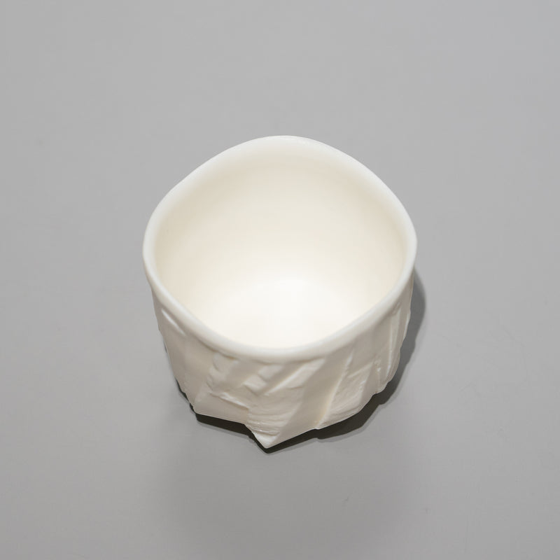 <tc>Syo Fujita / White Bizen Sake Cup</tc>