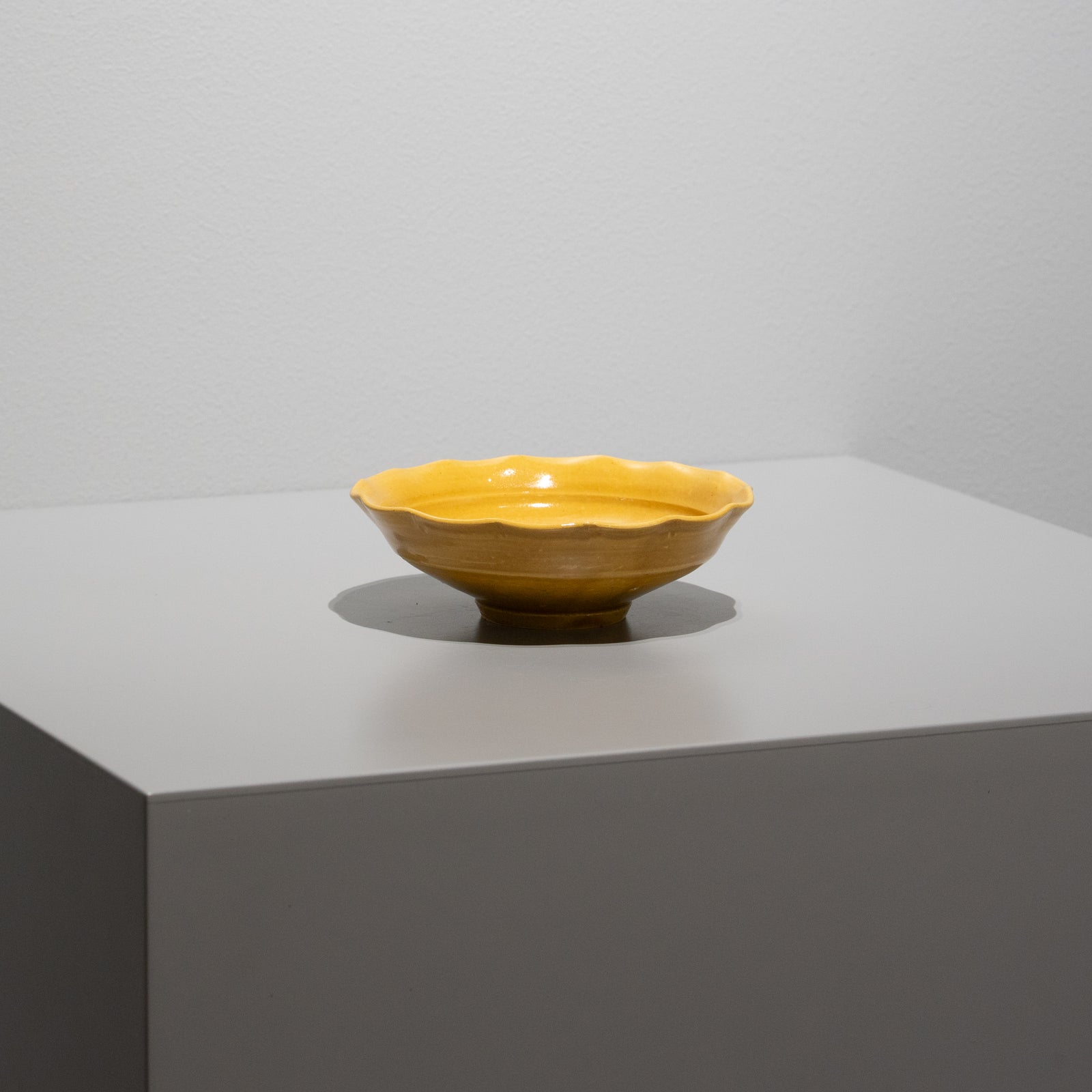中里太亀　皿(隆太窯) 中里太亀 / 黄釉輪花皿 – HULS GALLERY TOKYO | 現代工芸ギャラリー
