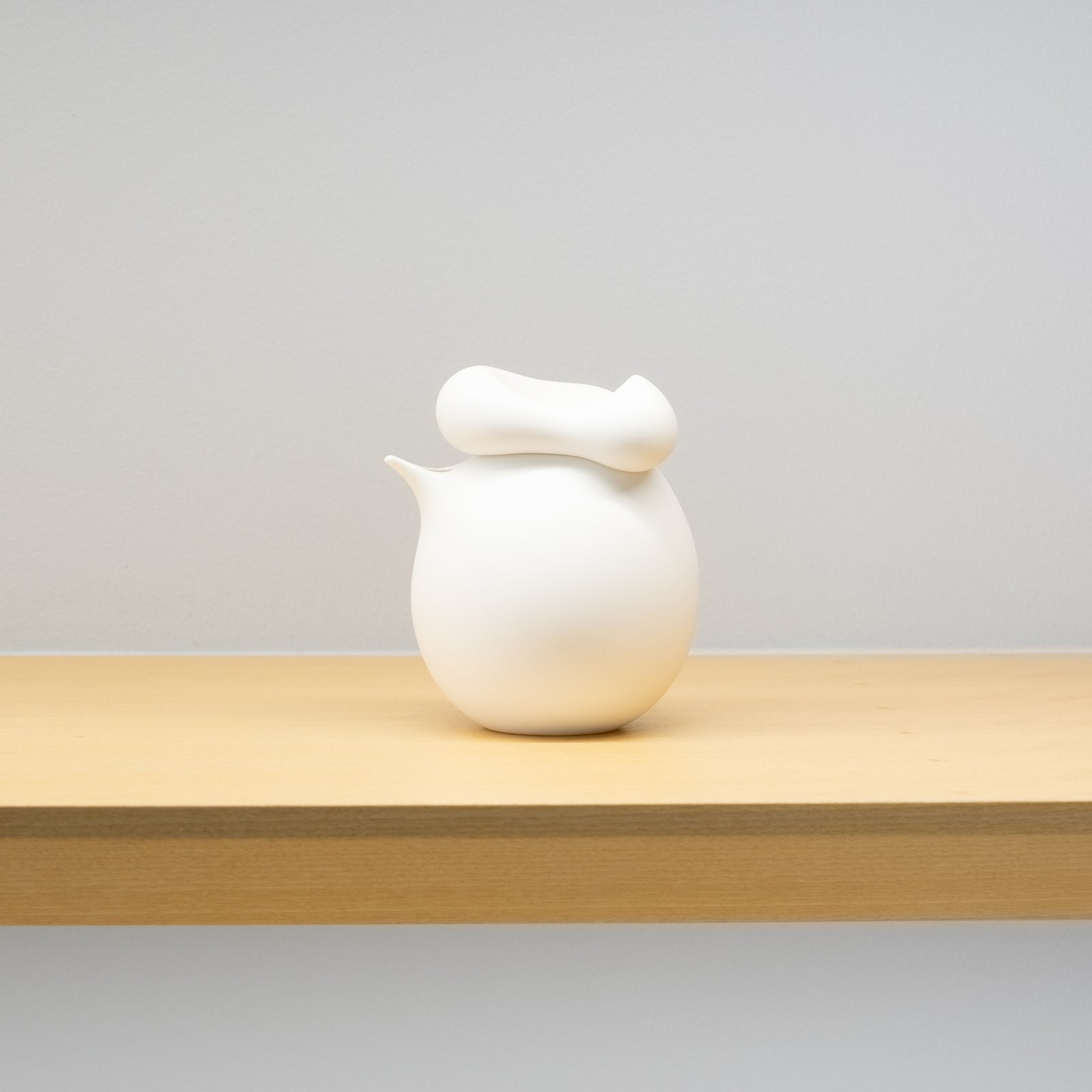 安藤良輔 / 雲の注器 焼き締め（一点物） – HULS GALLERY TOKYO | 現代