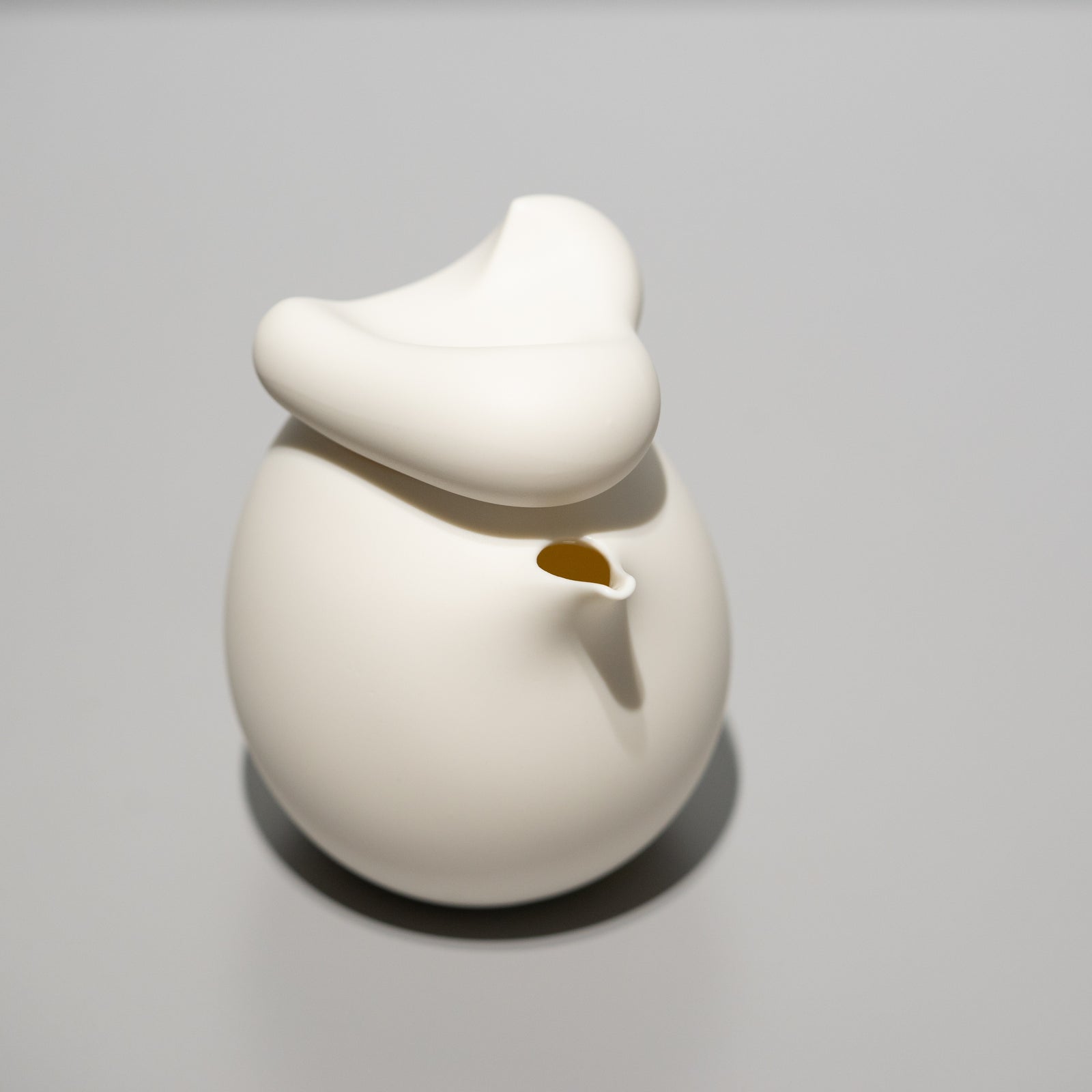 安藤良輔 / 雲の注器 焼き締め（一点物） – HULS GALLERY TOKYO | 現代