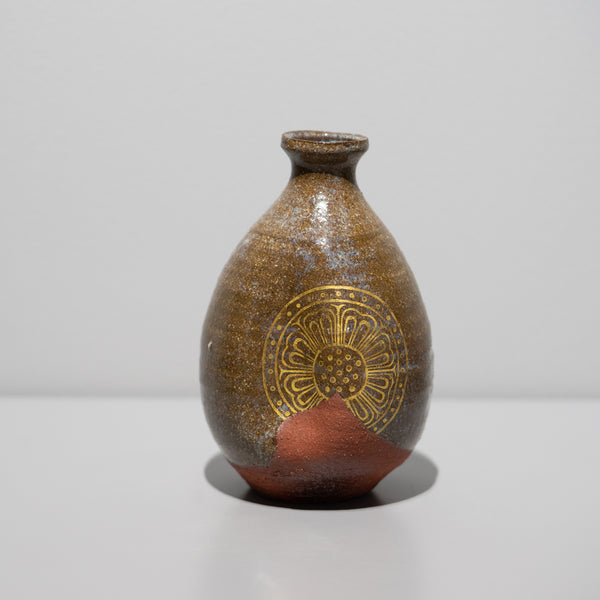 <tc>Hiroki Onishi / Tokkuri Sake Flask (<tc>Yakushiji Temple Tile Pattern)</tc></tc>