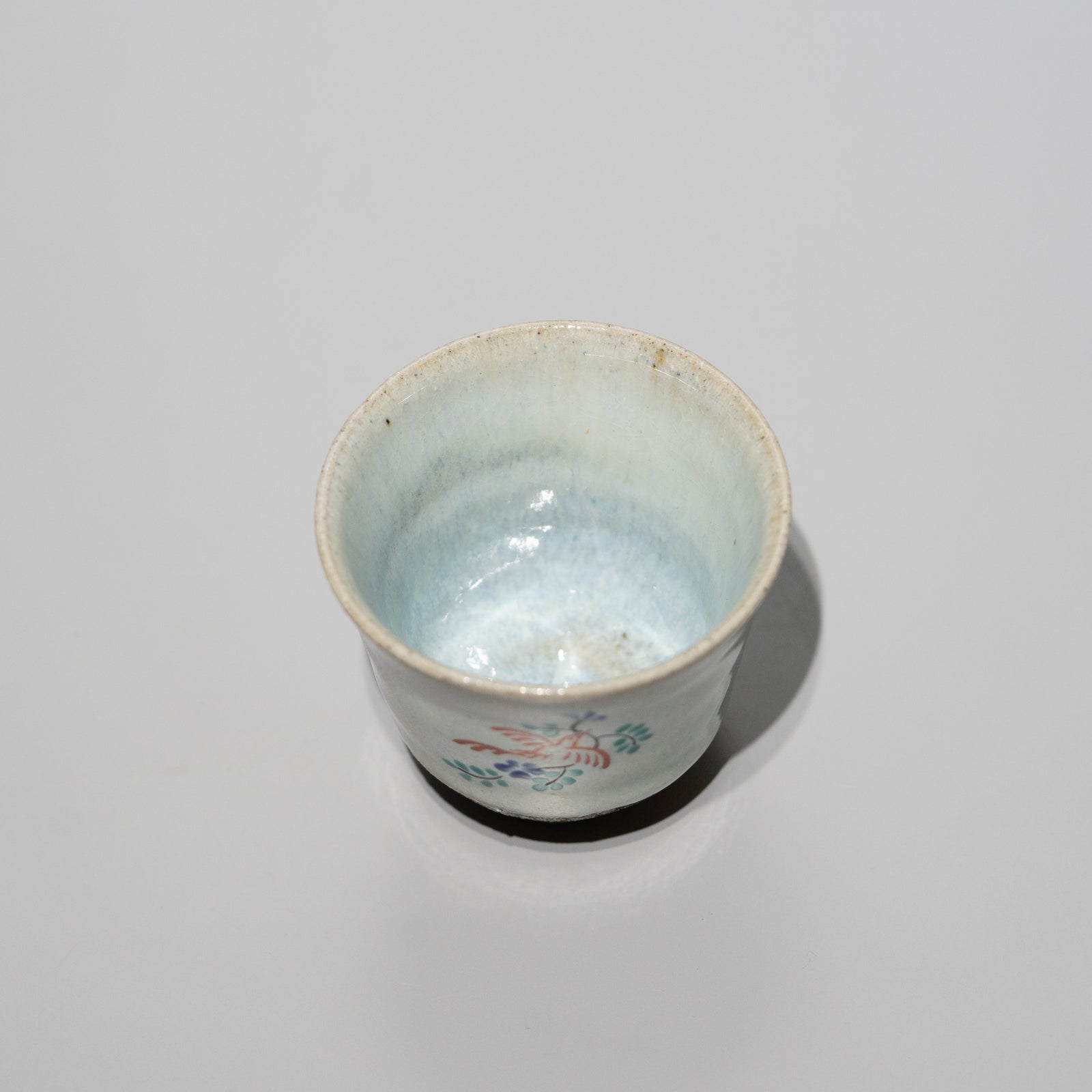 尾西宏紀 / 赤膚釉花喰い鳥ぐい呑（一点物） – HULS GALLERY