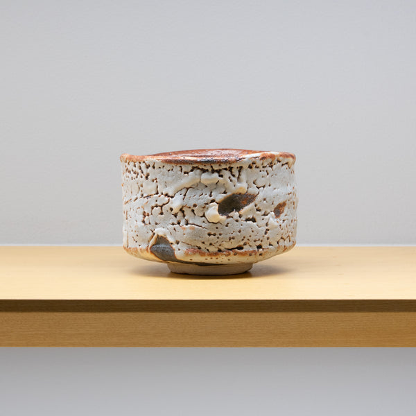 <tc>Ryotaro Kato / Nezumi-Shino Style Tea Bowl</tc>