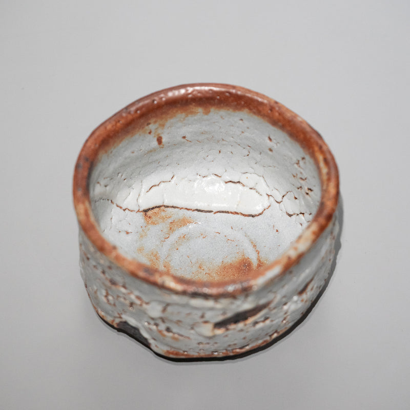 <tc>Ryotaro Kato / Nezumi-Shino Style Tea Bowl</tc>
