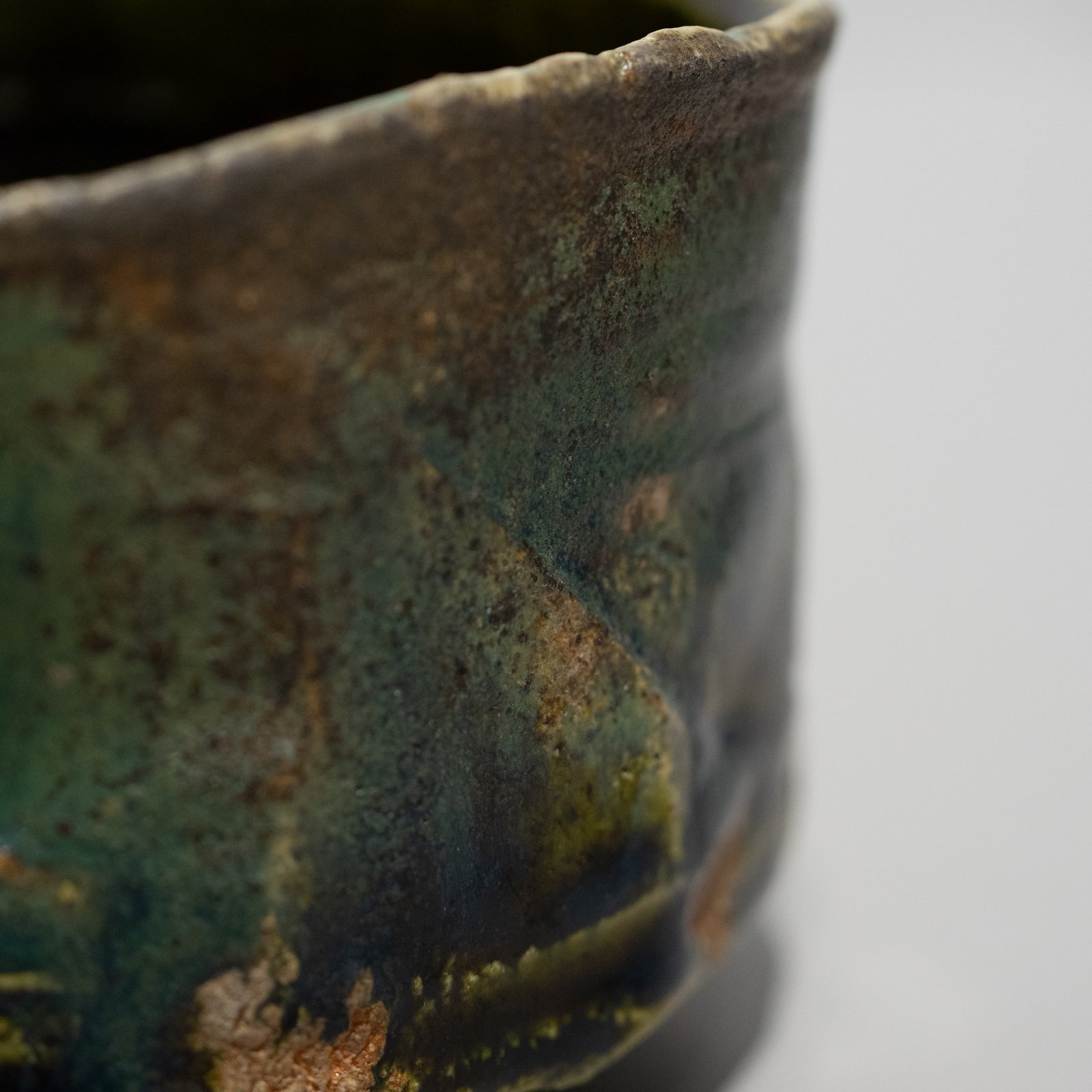 加藤亮太郎 / 織部茶碗（一点物） – HULS GALLERY TOKYO | 現代工芸