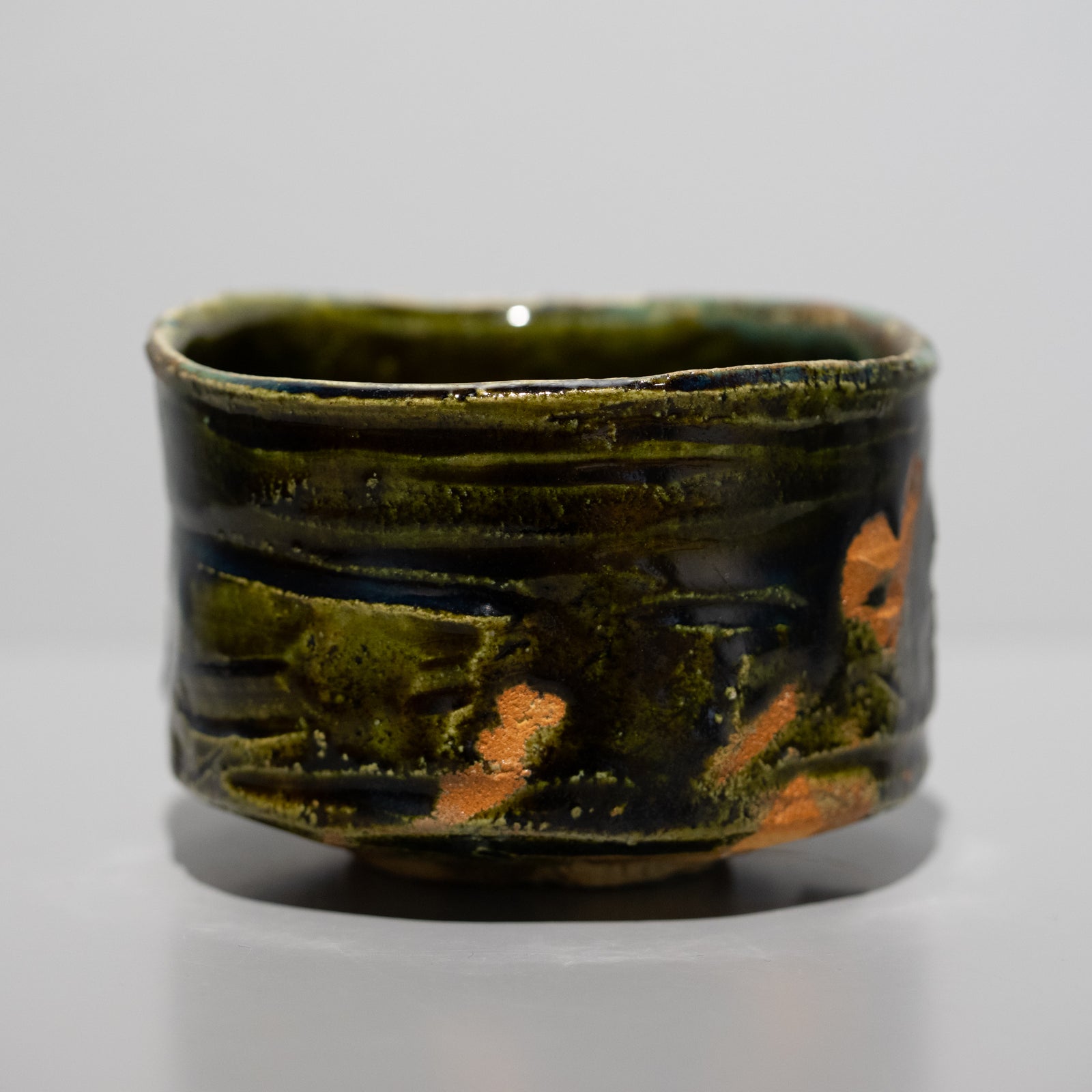 加藤亮太郎 / 織部茶碗（一点物） – HULS GALLERY TOKYO | 現代工芸