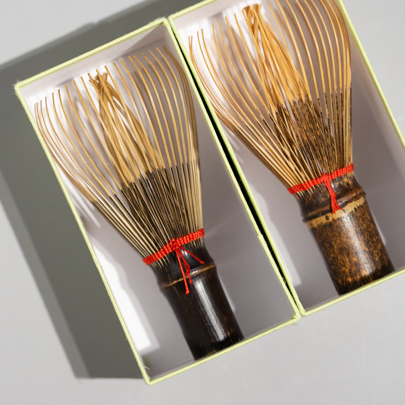 Tango Tanimura / Black Bamboo Chasen Shin-Kazuho (Red Yarn
