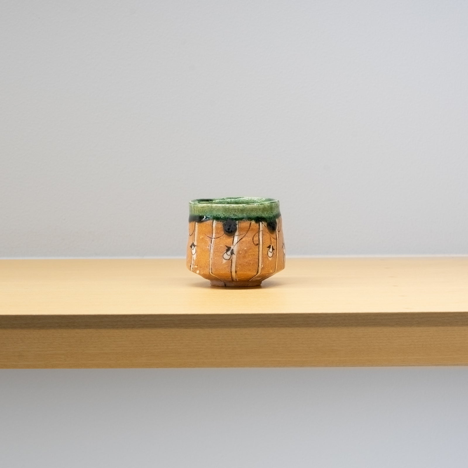 Sawa Katsunori / Oribe Sake Cup – HULS GALLERY TOKYO | 現代工芸