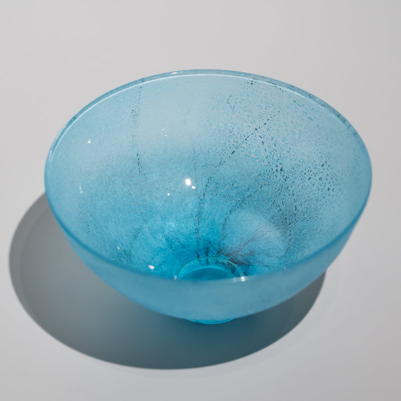 食器 YUKO Yuko Sekino / Ao no Kasanari - Tea Bowl – HULS GALLERY TOKYO