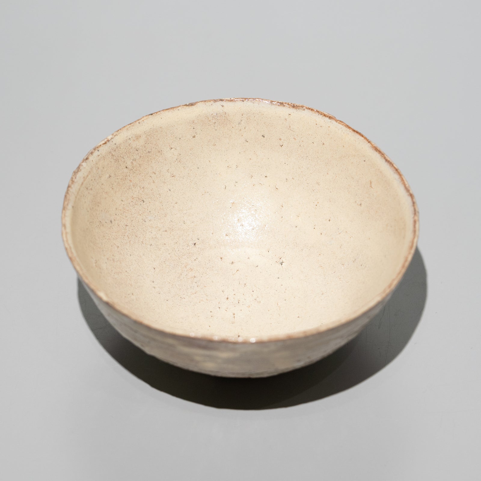 坂倉新兵衛 / 大道粉引茶碗（一点物） – HULS GALLERY TOKYO | 現代