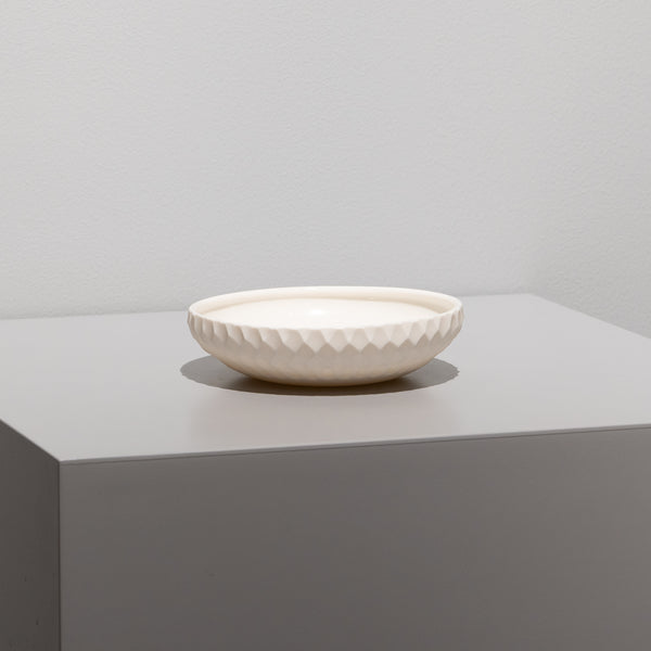 安藤良輔 / 彫紋浅鉢 中 焼き締め – HULS GALLERY TOKYO | 現代工芸
