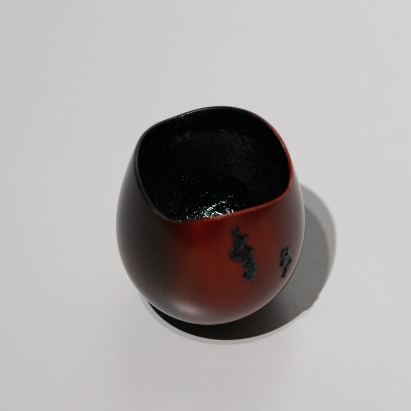<tc>Eiko Tanaka / Egg Shaped Sakecup</tc>
