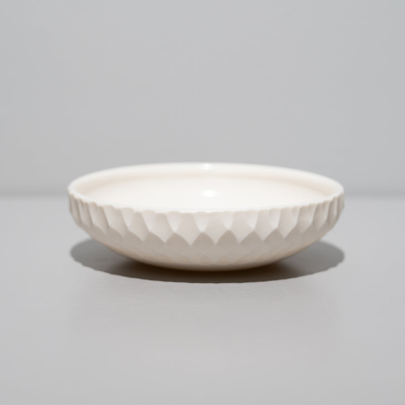 安藤硝子　小鉢　5枚 安藤良輔 / 彫紋浅鉢 小 焼き締め – HULS GALLERY TOKYO | 現代工芸